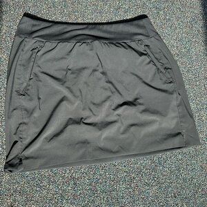 Women’s Athleta skort